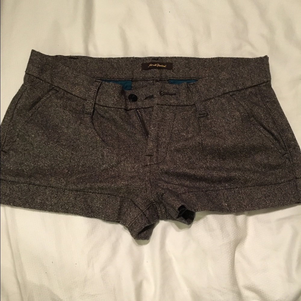 🤍 Adorable 7 For All Man Kind Wool Shorts